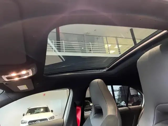 Mercedes-Benz A 35 AMG