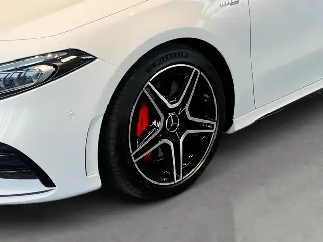 Mercedes-Benz A 35 AMG