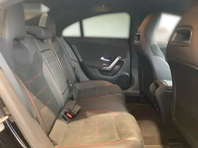 Mercedes-Benz CLA 220