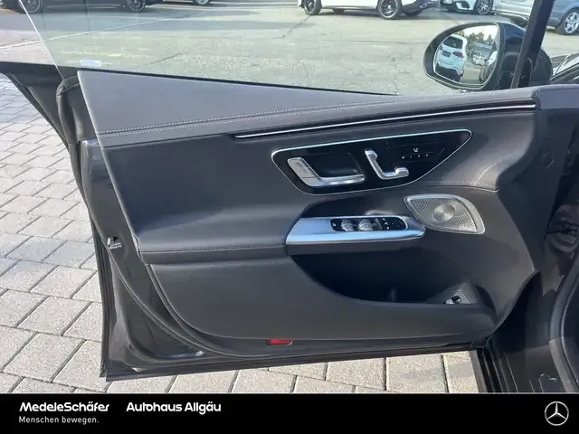 Mercedes-Benz EQE 500