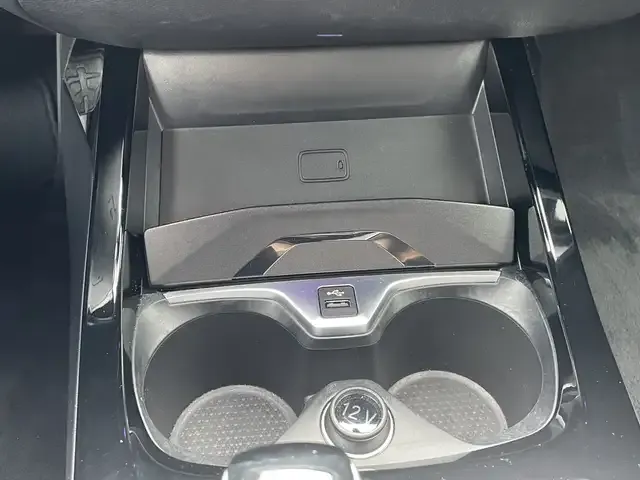 BMW 235
