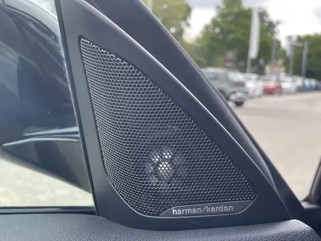 BMW 235