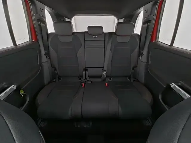 Mercedes-Benz GLB 220