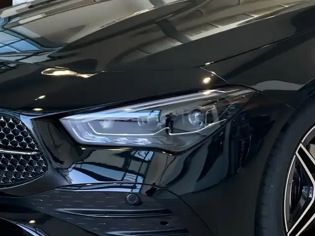Mercedes-Benz CLA 180
