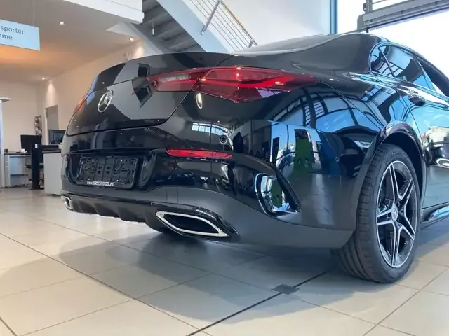 Mercedes-Benz CLA 180