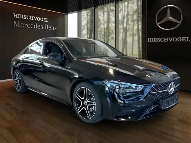 Mercedes-Benz CLA 180