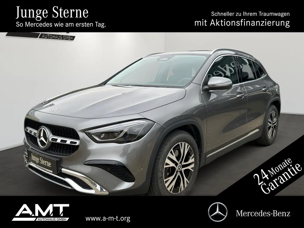 Mercedes-Benz GLA 200