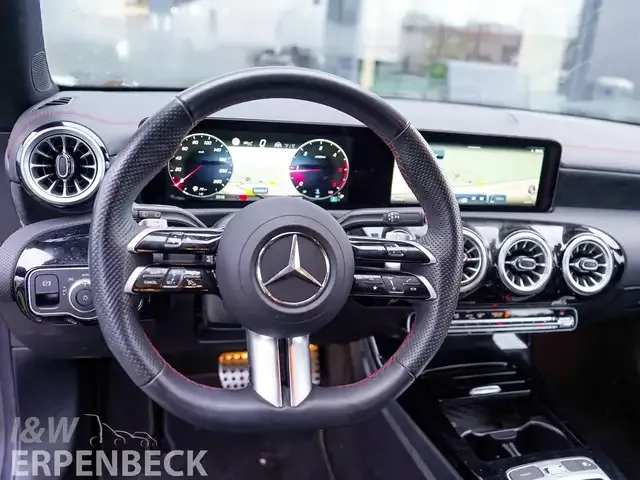 Mercedes-Benz CLA 200