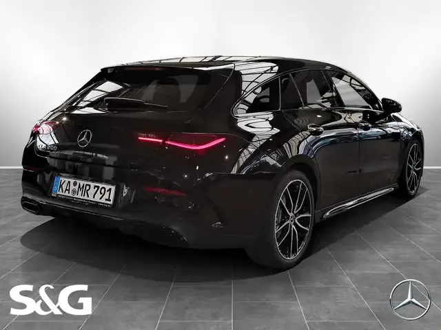 Mercedes-Benz CLA 200