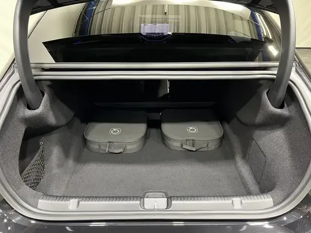 Mercedes-Benz EQE 350