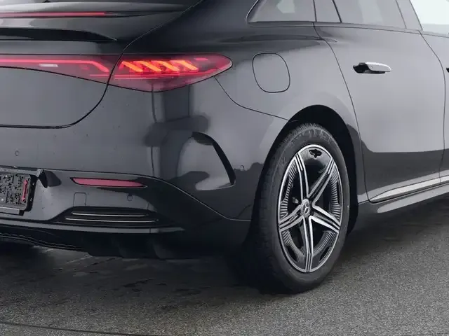 Mercedes-Benz EQE 350