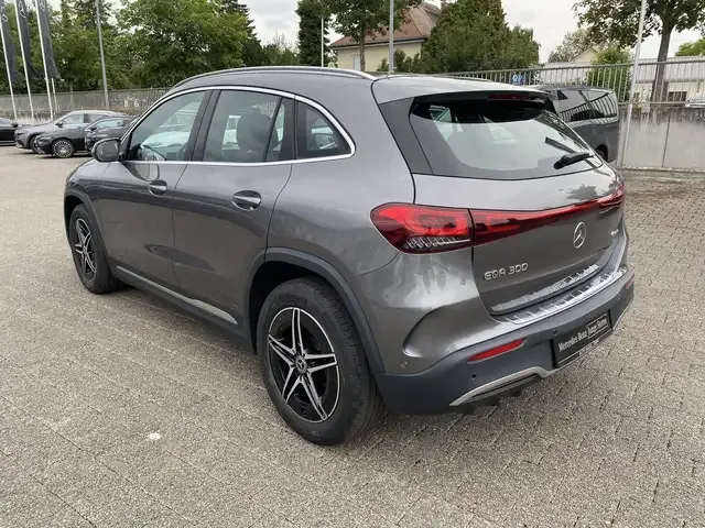 Mercedes-Benz EQA