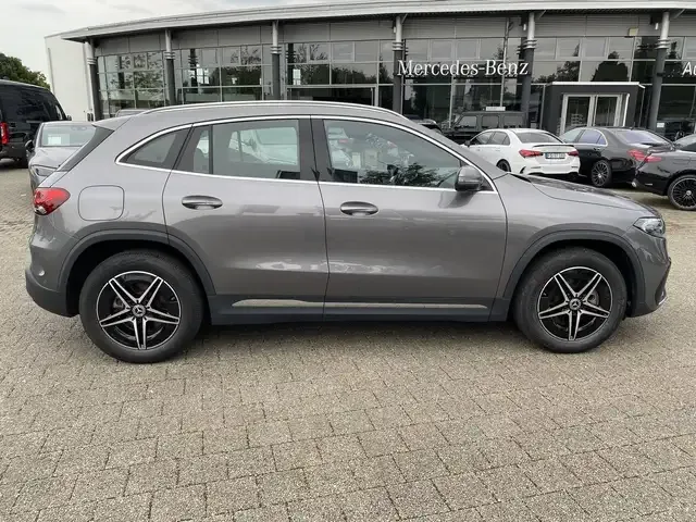 Mercedes-Benz EQA
