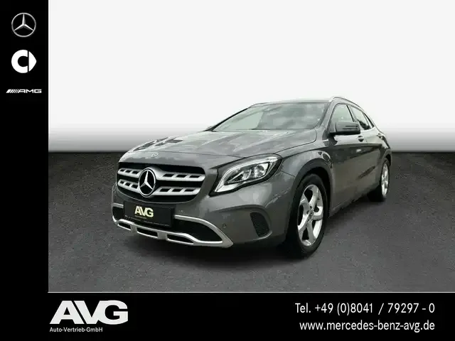 Mercedes-Benz GLA 200