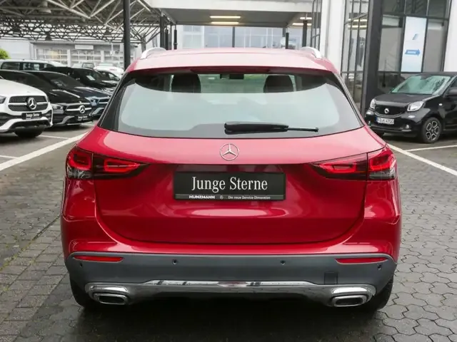 Mercedes-Benz GLA 200