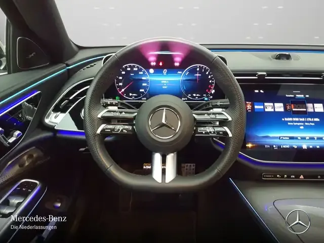 Mercedes-Benz E 300