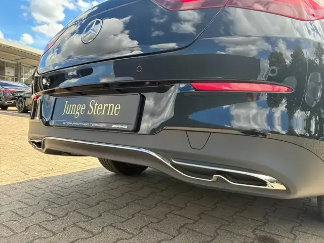 Mercedes-Benz CLA 180