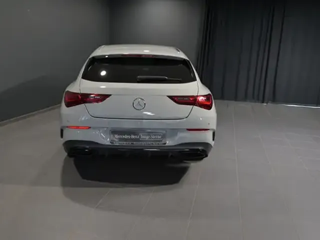 Mercedes-Benz CLA 180