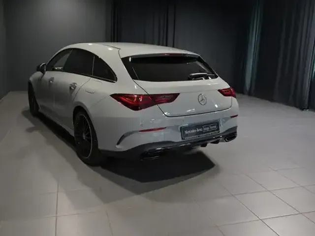 Mercedes-Benz CLA 180