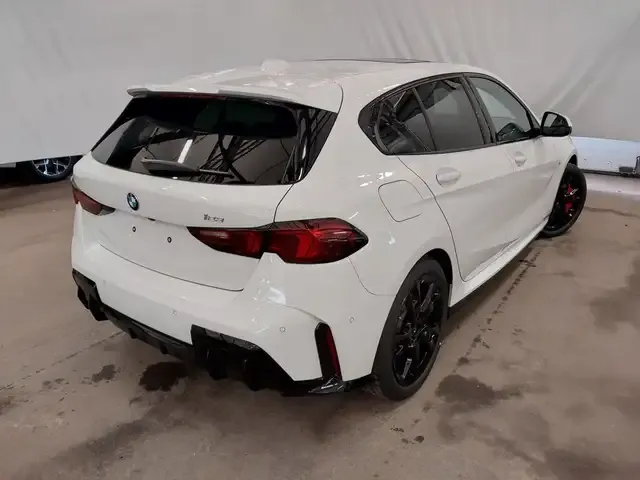 BMW 123