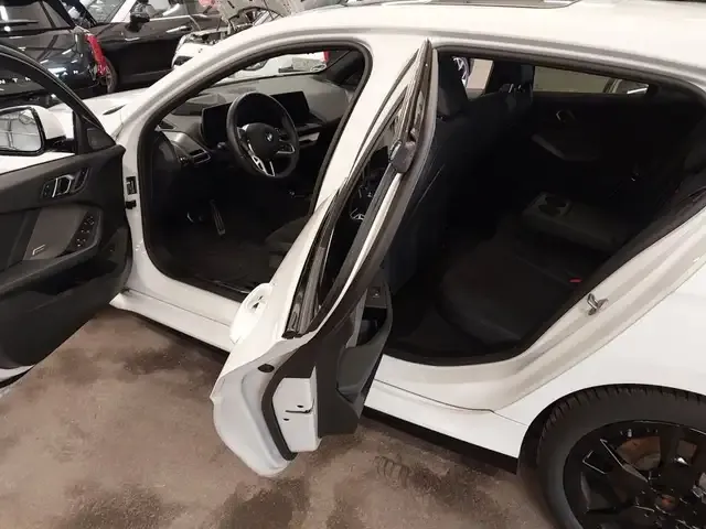 BMW 123
