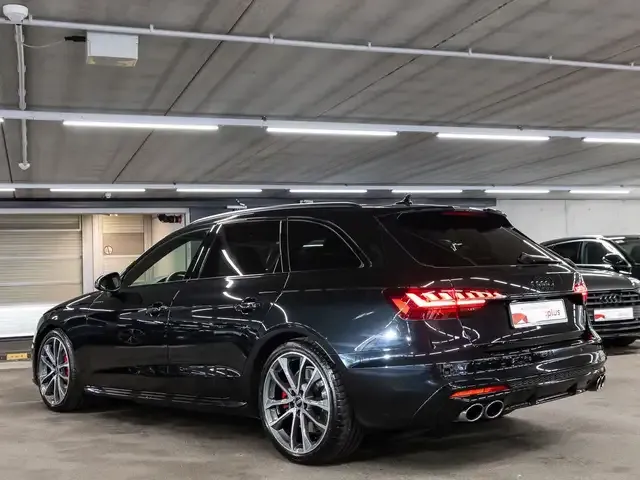 Audi S4
