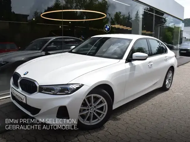 BMW 320