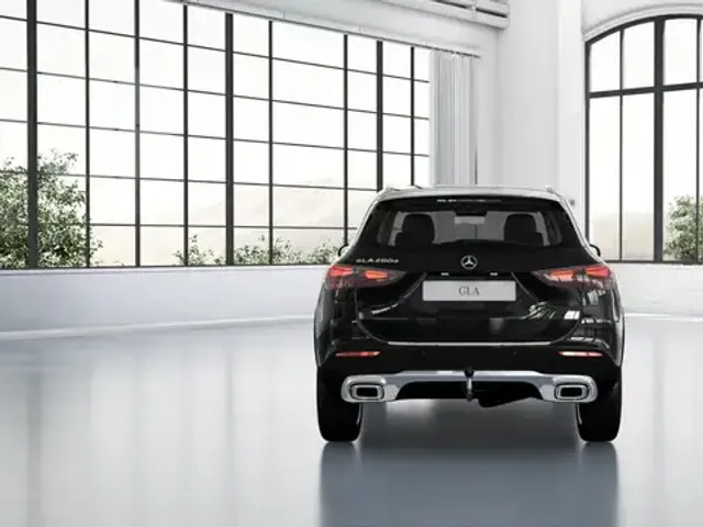 Mercedes-Benz GLA 200