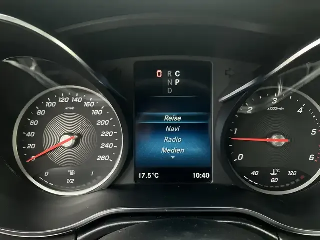 Mercedes-Benz V 300