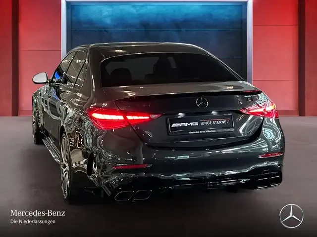 Mercedes-Benz C 63 AMG
