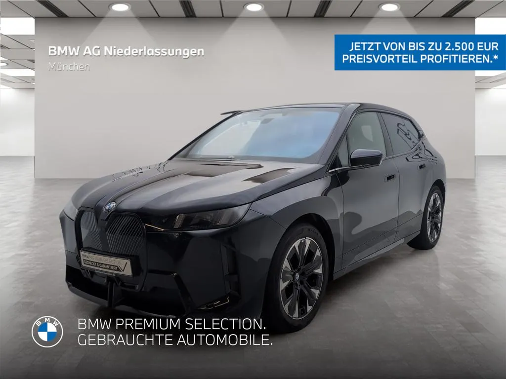 BMW iX