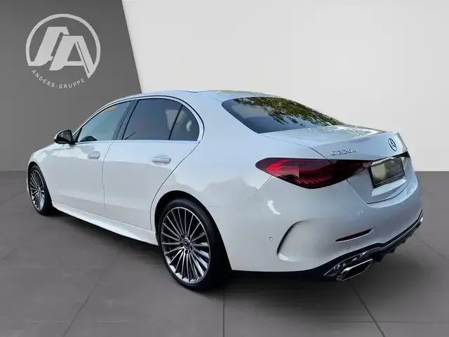 Mercedes-Benz C 220