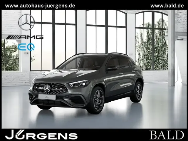 Mercedes-Benz GLA 220