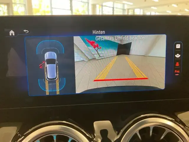 Mercedes-Benz EQA 350