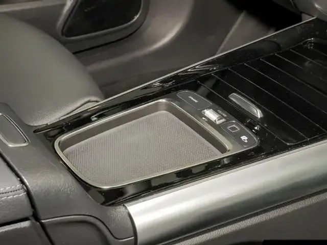 Mercedes-Benz EQA 300