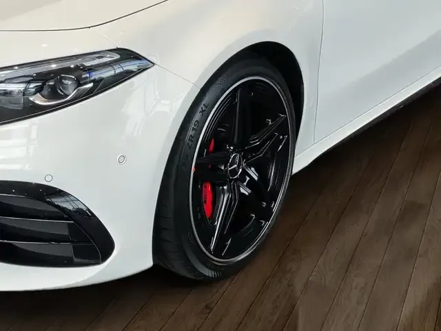 Mercedes-Benz A 45 AMG