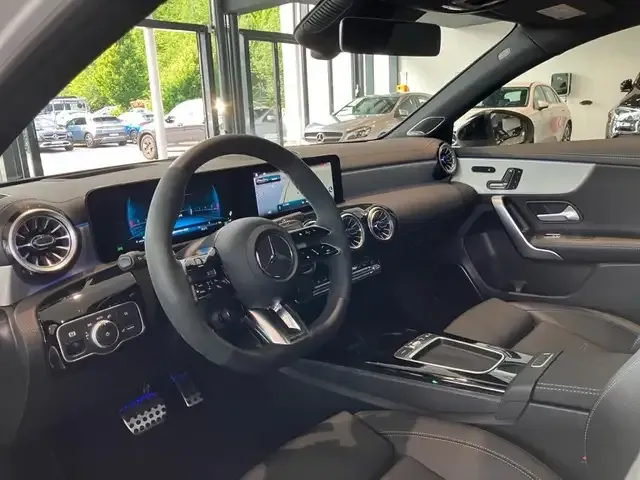 Mercedes-Benz A 45 AMG