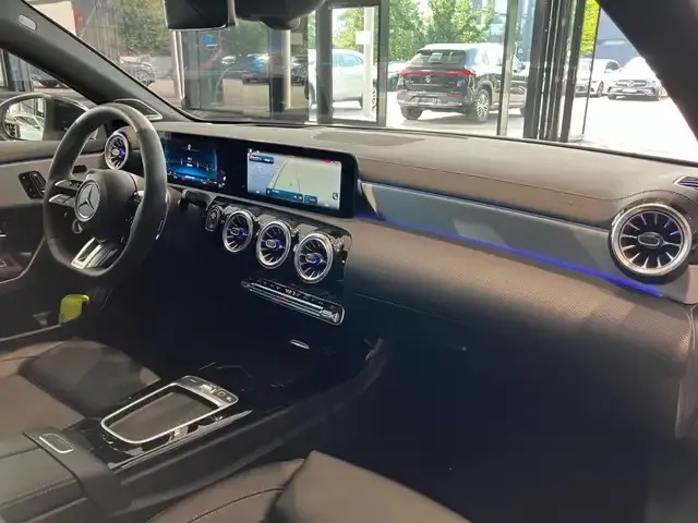Mercedes-Benz A 45 AMG