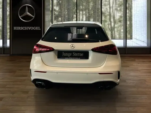 Mercedes-Benz A 45 AMG