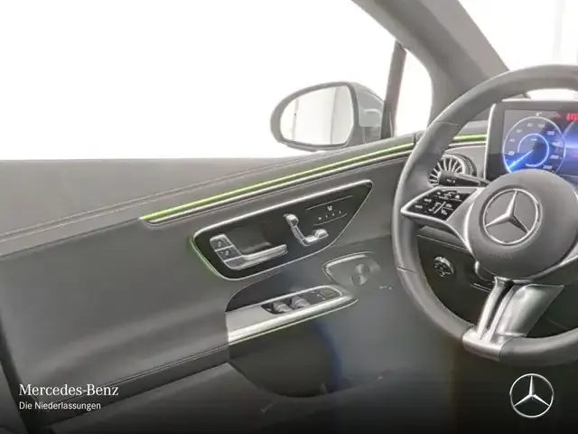 Mercedes-Benz EQE 300