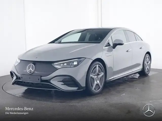 Mercedes-Benz EQE 300