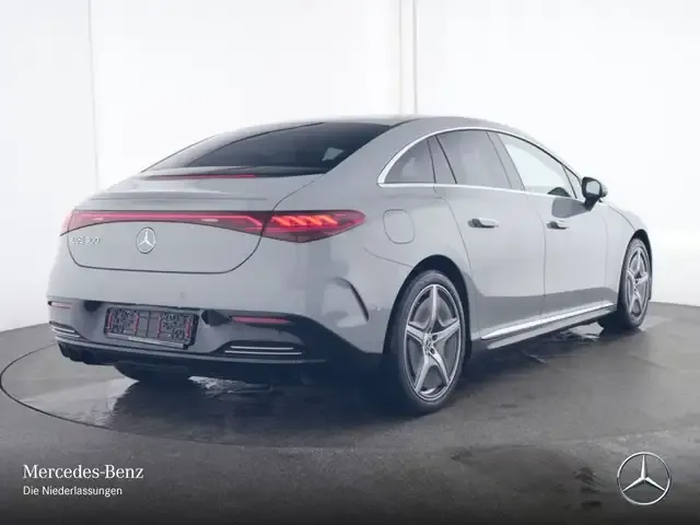 Mercedes-Benz EQE 300