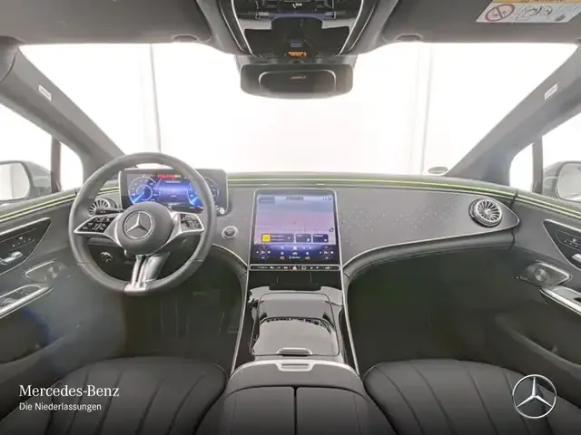 Mercedes-Benz EQE 300