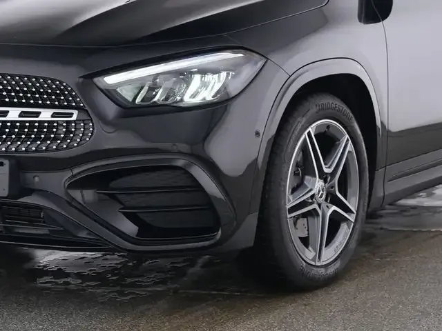 Mercedes-Benz GLA 180
