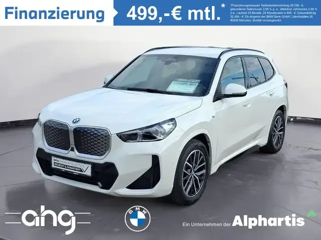 BMW iX1