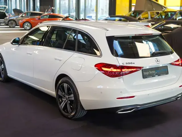 Mercedes-Benz C 300