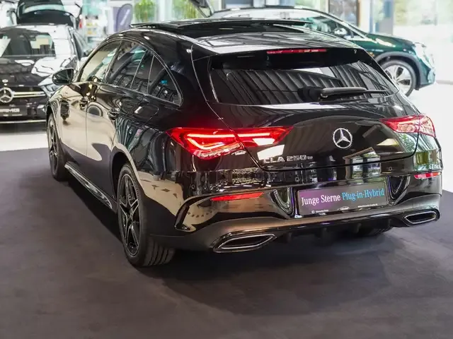 Mercedes-Benz CLA 250