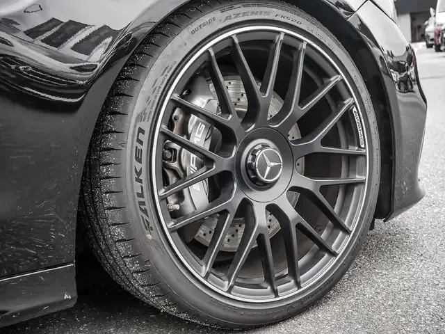 Mercedes-Benz C 63 AMG