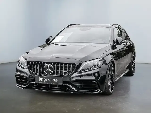 Mercedes-Benz C 63 AMG
