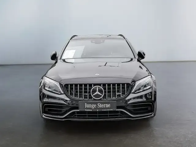 Mercedes-Benz C 63 AMG